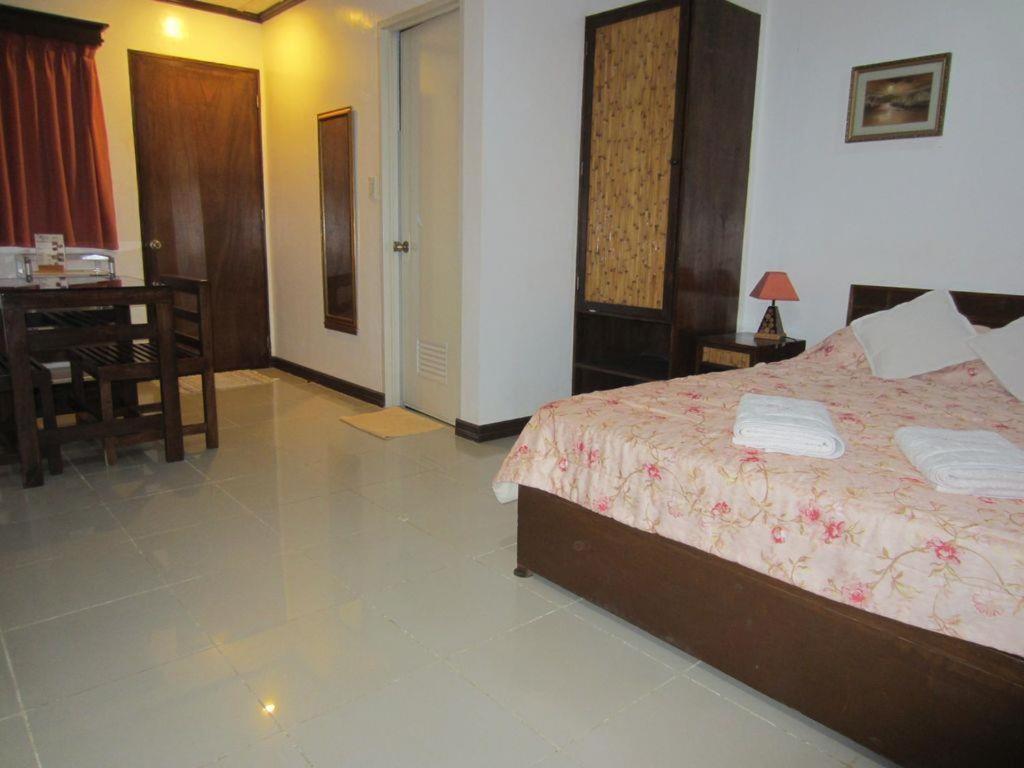 Apartamento Residencia Lourdes Isla de Mactán Exterior foto