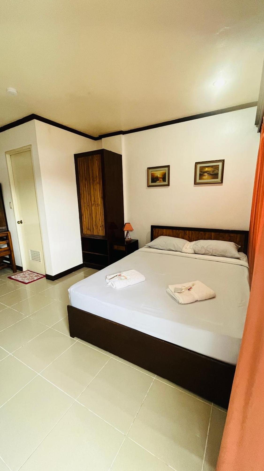 Apartamento Residencia Lourdes Isla de Mactán Exterior foto