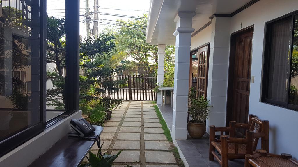 Apartamento Residencia Lourdes Isla de Mactán Exterior foto