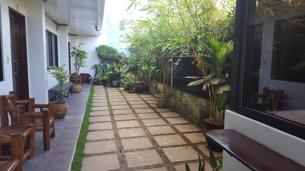 Apartamento Residencia Lourdes Isla de Mactán Exterior foto